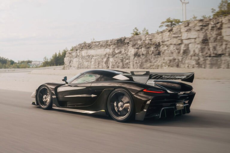 Koenigsegg Sadair's Spear: 4,4 millones de euros, 30 unidades, ¡agotado!