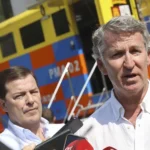 Feijóo critica a Sánchez por "escatimar e improvisar" en la gestión de incendios ante el cambio