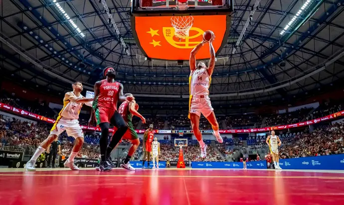 España arranca la gira hacia el Eurobasket con incertidumbres en su camino.