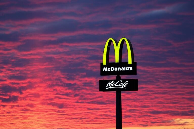 McDonald's aumenta un 11% su beneficio en el segundo trimestre, alcanzando los 1.949 millones