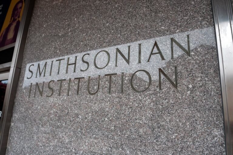 La Casa Blanca ordena revisar los museos Smithsonian para garantizar su alineamiento con la agenda