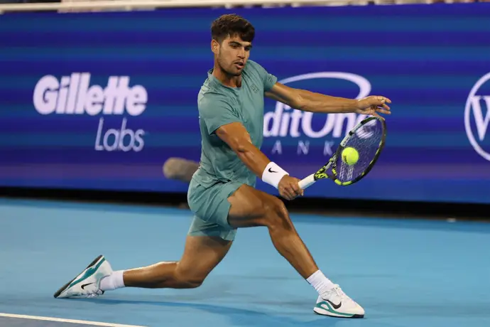 Carlos Alcaraz mejora su juego frente a Nardi y avanza a los cuartos de final en Cincinnati