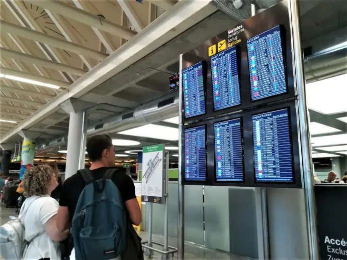 Normalidad en los aeropuertos de Baleares en el primer día de huelga en el handling