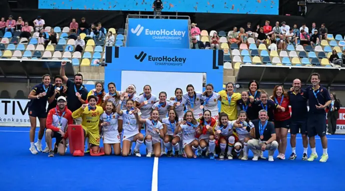 Las RedSticks logran el bronce en el Europeo de hockey sobre hierba, un gran éxito para el equipo