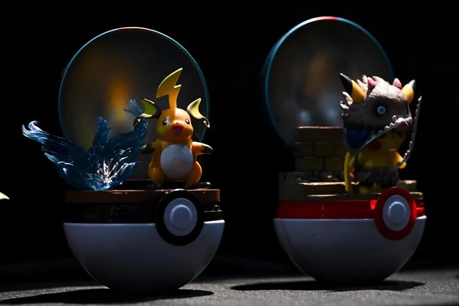 Figuras de Pok&eacute;mon expuestas en la feria Made in Asia de la Expo de Bruselas