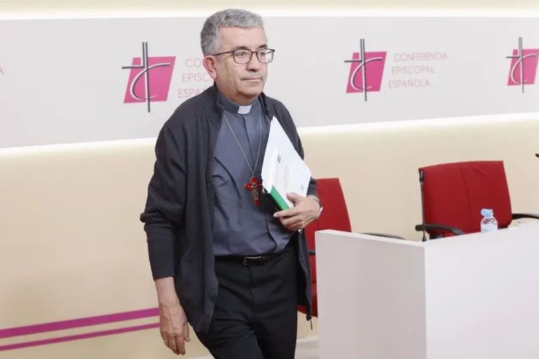 Los obispos apoyan las manifestaciones religiosas tras el veto a fiestas musulmanas en Jumilla.