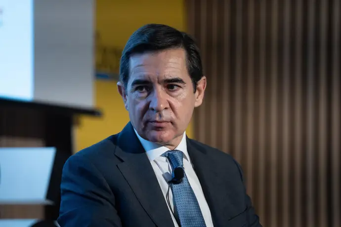 BBVA considera que no es probable la aparición de una OPA obligatoria por Sabadell