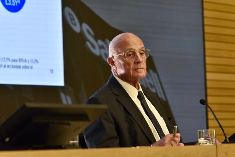 Son muy pocos los accionistas que han decidido vender en la OPA de Oliu (Sabadell)