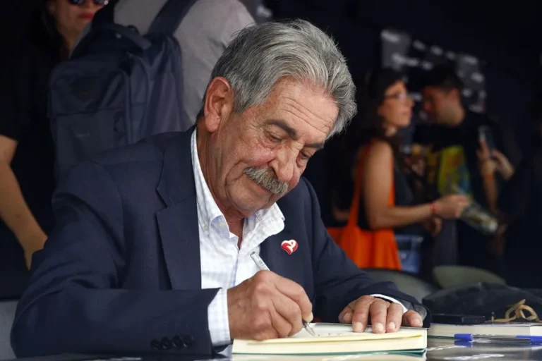 Miguel Ángel Revilla debuta en el cine en 'Cuerpos locos' junto a Paz Padilla según EFE