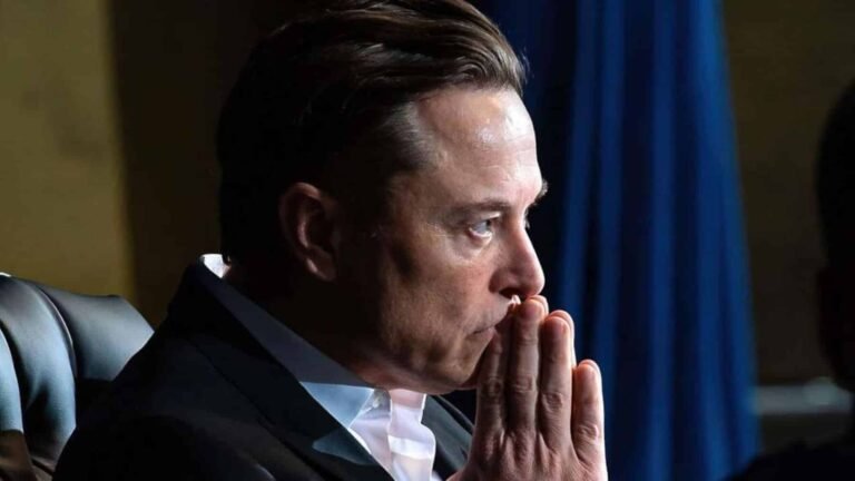 Elon Musk observa cómo Tesla enfrenta desafíos mientras Europa da la bienvenida a un nuevo líder