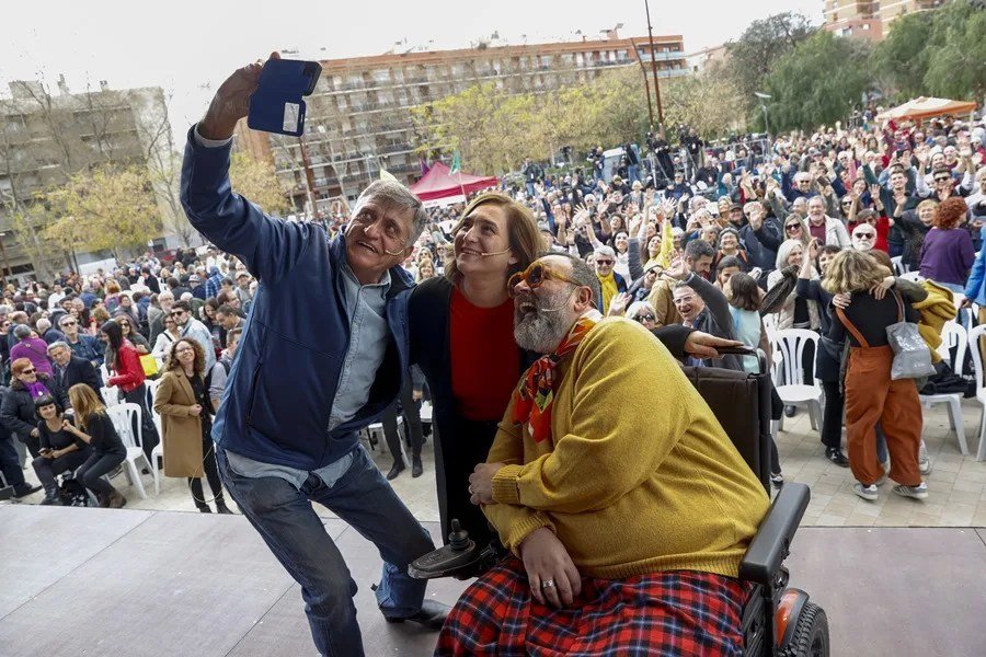 Bob Pop considera presentarse a la alcaldía de Barcelona con los Comuns, que evalúan su propuesta