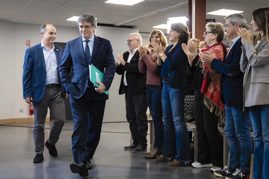 Claves de la consulta de JxCat: de cobrar por adelantado a la unanimidad interna y marchas en Valls