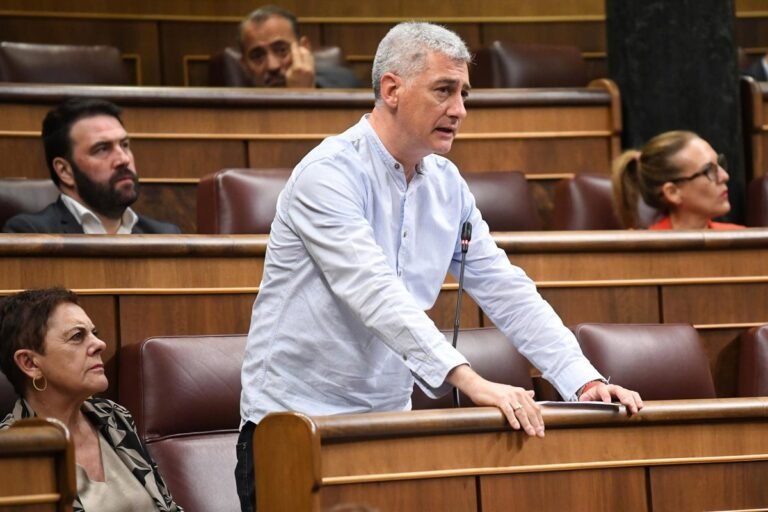 Bildu insta al Gobierno a respaldar su propuesta para prohibir la publicidad de pisos turísticos