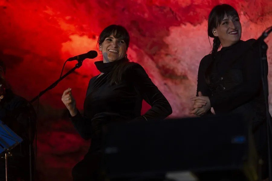 Rozalén es ovacionada en El Soplao al afirmar que necesita "parar" un momento en su carrera