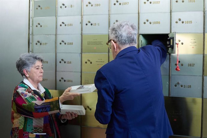 Archivo - Recepci&oacute;n del legado 'in memoriam' de Carmen Mart&iacute;n Gaite, en el Instituto Cervantes, a 17 de marzo de 2024, en Madrid (Espa&ntilde;a). La Caja de las Letras se abre por el centenario de Carmen Mart&iacute;n Gaite para recibir su legado in memoriam. Mart&iacute;n Ga