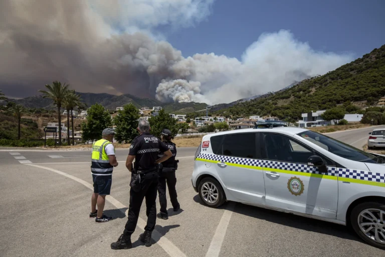 Intervienen 75 kilos de hachís tras un tiroteo con un herido en Mijas, buscan a un pescador
