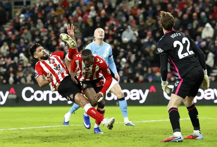 El Manchester City pierde impulso en la lucha por el título tras empatar con el Sunderland