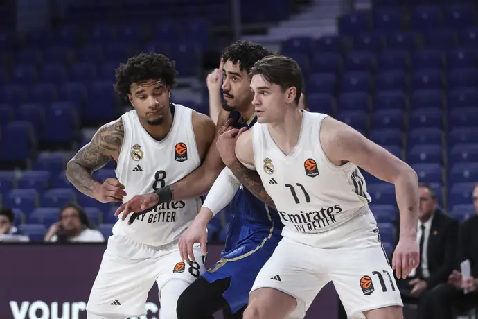El Real Madrid vence al Maccabi en un partido sin estridencias
