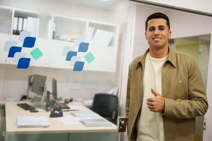 João Cancelo se une al Barça y será presentado el martes en el Camp Nou