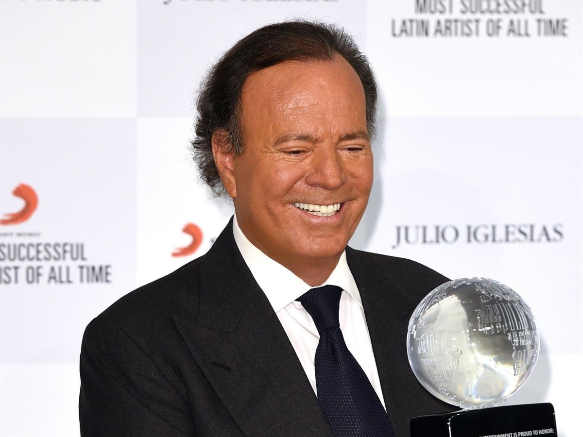 La Fiscalía cierra el caso contra Julio Iglesias por falta de competencia de la Audiencia Nacional
