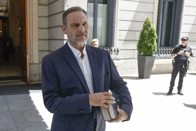 Ábalos solicita a la Fiscalía que convoque a Armengol y a los ministros Torres y Marlaska como