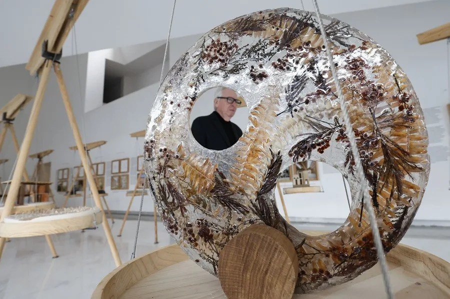 la exposición 'internalities' de la Bienal de Venecia llega a Galicia para explorar nuevas ideas