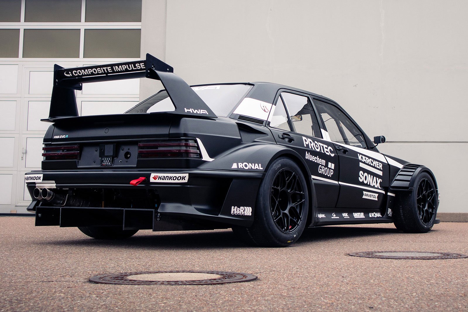 HWA EVO.R: Reinterpretación del Mercedes 190E EVO II en las 24 horas de Nürburgring