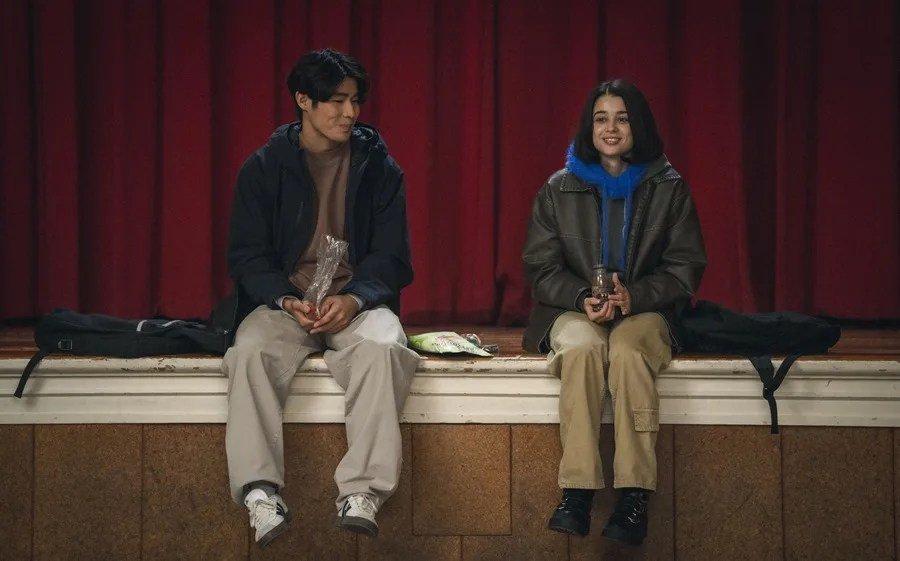 Los actores Jae Woo Yang y Berta Casta&ntilde;&eacute; en una escena de la cinta 'Sigue mi voz',