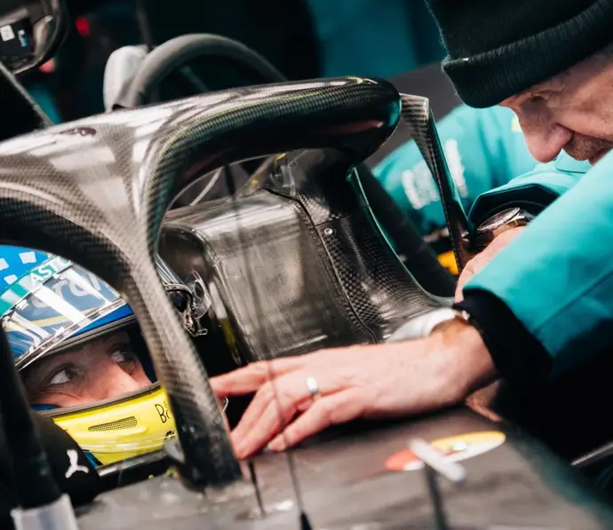 Fernando Alonso concluye el Barcelona Shakedown a los mandos del AMR26