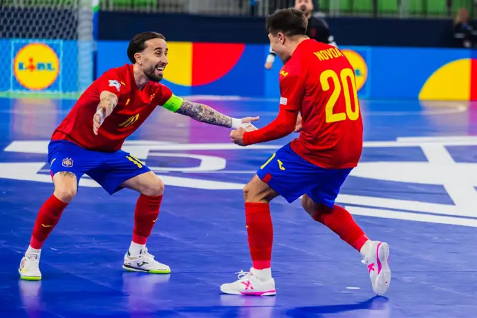 España aspira a alcanzar de nuevo la final del Europeo de fútbol sala tras ocho años de espera