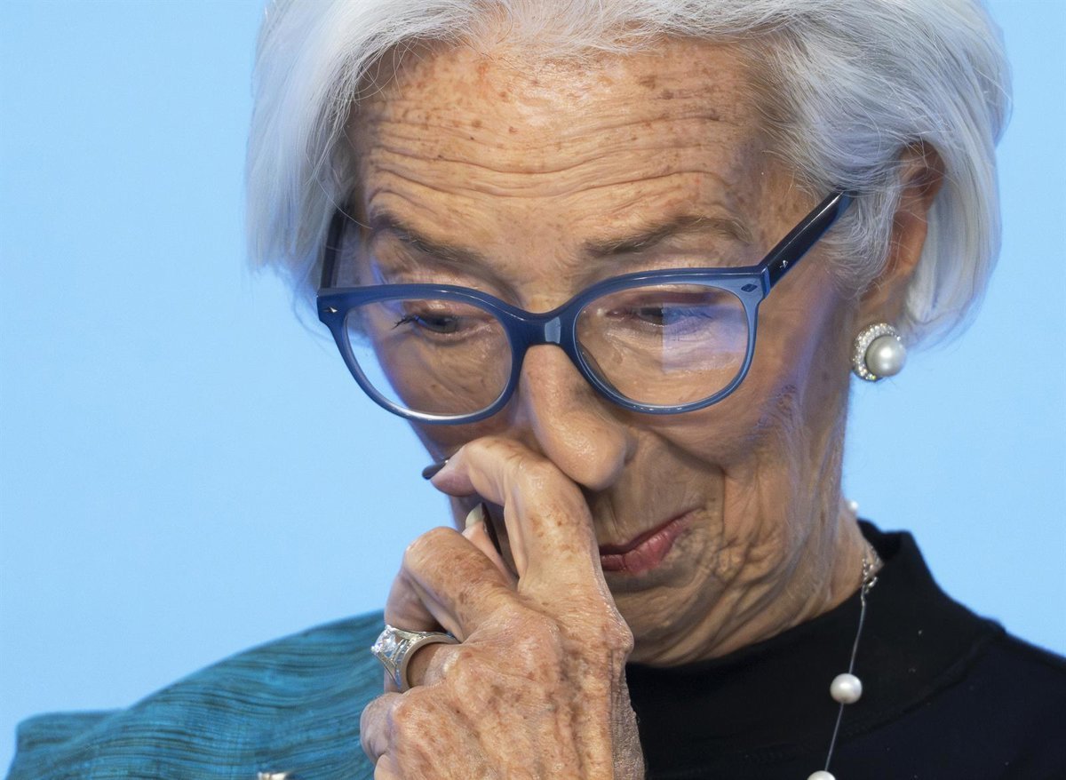 La inflación en la eurozona bajó al 1,7% en enero, alejada del objetivo del BCE