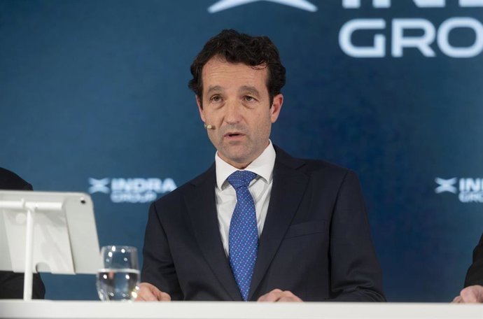 Archivo - El presidente de Indra Group, &Aacute;ngel Escribano, durante una rueda de prensa, en la sede de Indra, a 26 de febrero de 2025, en Madrid (Espa&ntilde;a).