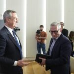 González-Bueno (Banco Sabadell) afirma que su sustituto previene la "parálisis" de la entidad