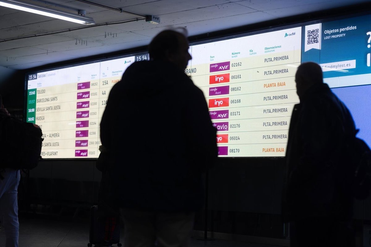 Renfe, Iryo y Ouigo cancelan 350 trenes por la huelga programada para la próxima semana