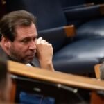 Archivo - El ministro de Transportes y Movilidad Sostenible, &Oacute;scar Puente, durante una sesi&oacute;n plenaria, en el Congreso de los Diputados, a 27 de noviembre de 2025, en Madrid (Espa&ntilde;a).