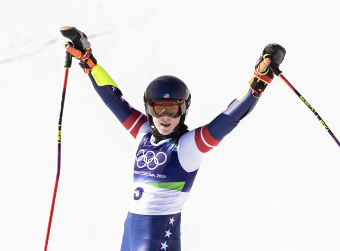 Shiffrin finaliza el eslalon y pone fin a su mala racha en Juegos Olímpicos