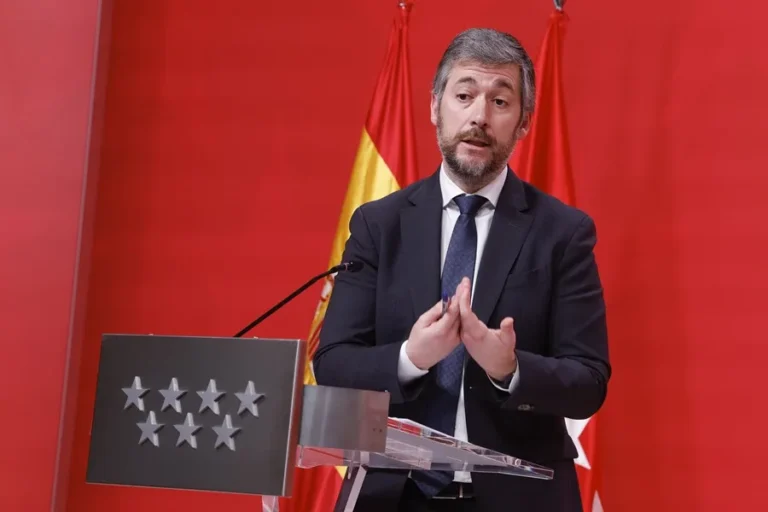 La Comunidad de Madrid detiene su ley universitaria tras la destitución del consejero de Educación