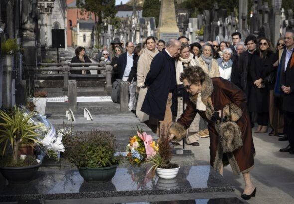 Múgica critica a Sánchez por transformar el gobierno en un mercadillo, mientras Maillo acusa al PP