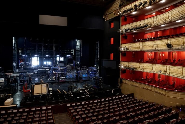 Ignacio Amestoy aboga por el conflicto en el teatro y su importancia para la democracia