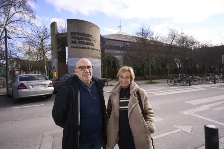 Víctimas del 3 de marzo piden memoria y llaman a la juventud: con Franco no se vivía mejor.