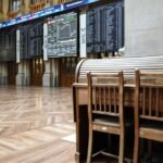 Archivo - Imagen de archivo de la Bolsa de Madrid.