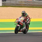 Johann Zarco lidera la sesión de MotoGP en Brasil bajo condiciones húmedas