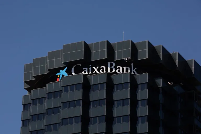 Peter Löscher asume como nuevo vicepresidente de CaixaBank, aportando su amplia experiencia