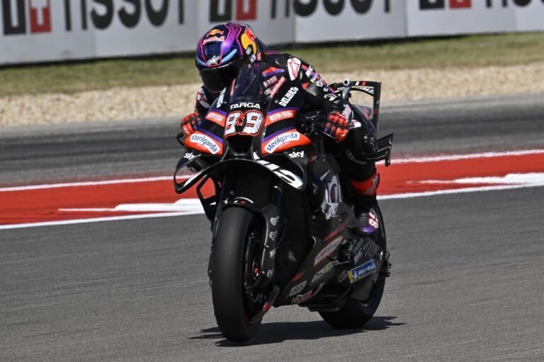 Jorge Martín se impone a 'Pecco' Bagnaia en la última vuelta de la Sprint en Austin