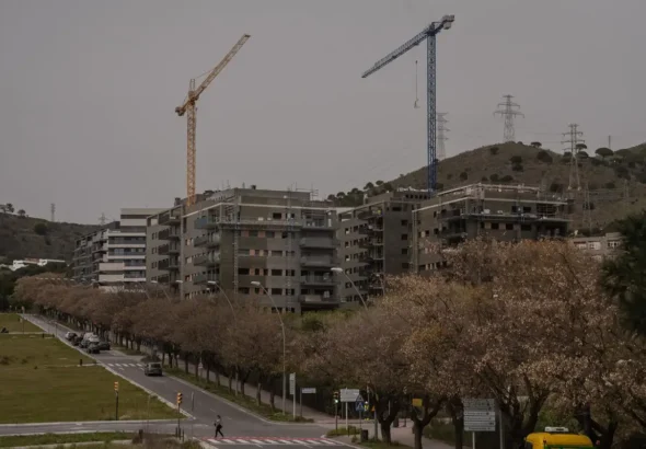 Los permisos de construcción de viviendas nuevas comienzan el año con 13.578 unidades, un 19,6%