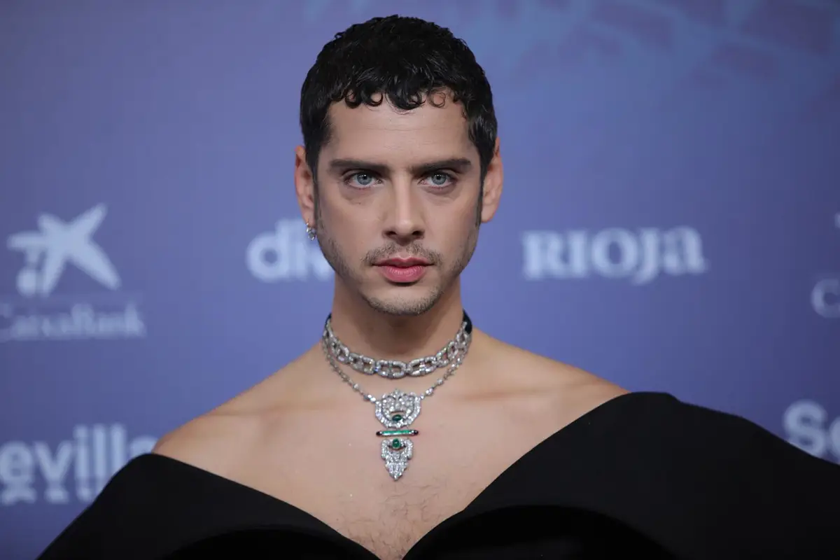 Eduardo Casanova, galardonado con el Premio Triángulo Positivo 2026 de COGAM por su labor social