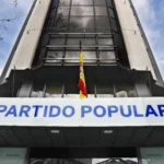 Renuncia el líder de Nuevas Generaciones del PP y solicita apoyo para VOX, Feijóo no cree en el