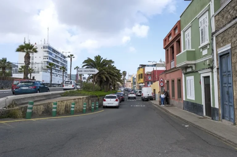 Mujer acusada de ahogar a su bebé en Las Palmas es enviada a prisión por el juez por asesinato