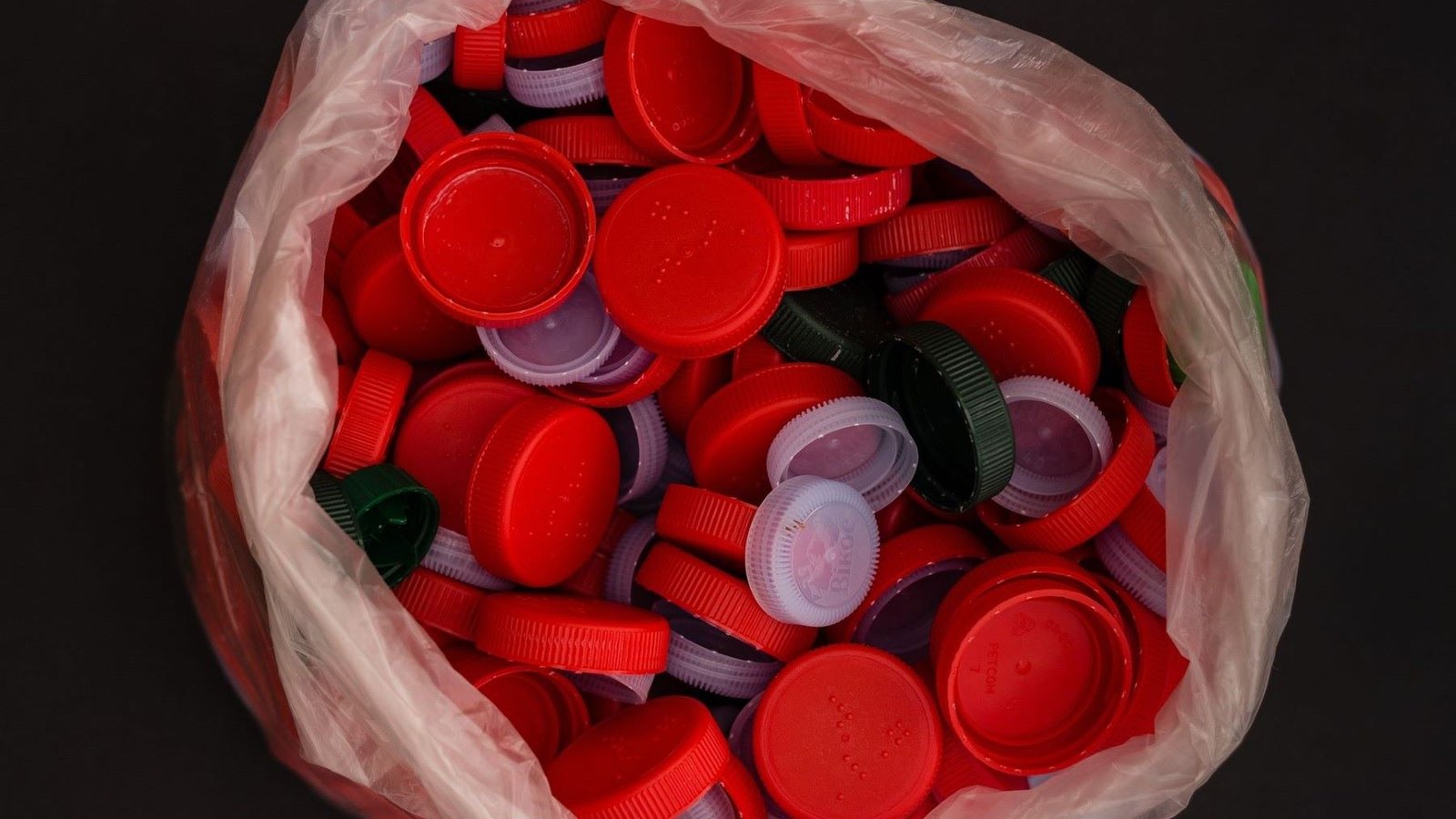 La industria del plástico en España destaca la imagen negativa y la regulación inadecuada que