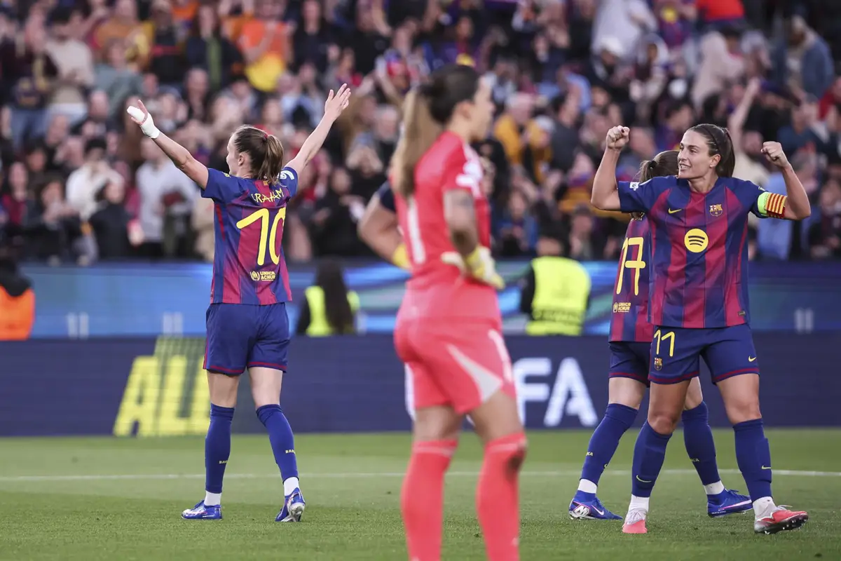 El Barça hace vibrar a los aficionados en el homenaje a Alexia, superando al Real Madrid nuevamente